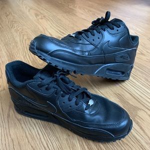 Nike Air Max 90 Leather Triple Black Sneakers
